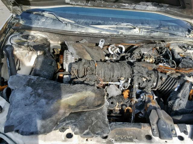 1G2WP12K62F122229 - 2002 PONTIAC GRAND PRIX WHITE photo 7