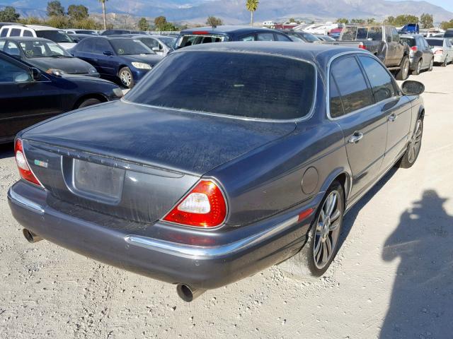 SAJWA73B44TG26009 - 2004 JAGUAR XJR S BLUE photo 4