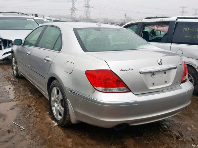 JH4KB16556C005762 - 2006 ACURA RL SILVER photo 3