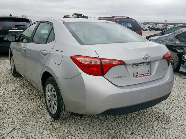 5YFBURHE2HP654727 - 2017 TOYOTA COROLLA L SILVER photo 3