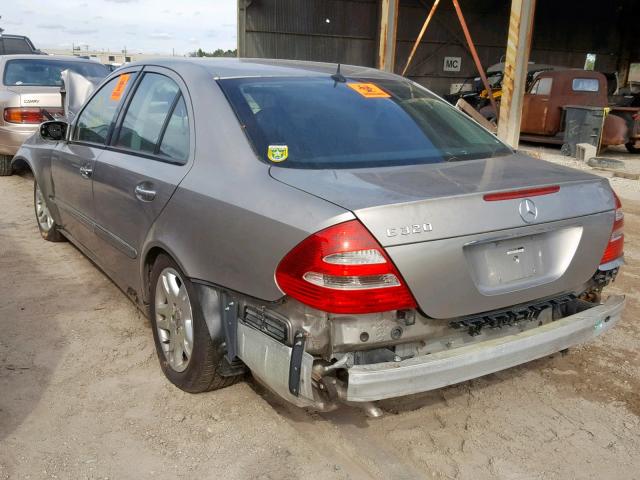 WDBUF65JX5A701648 - 2005 MERCEDES-BENZ E 320 GRAY photo 3