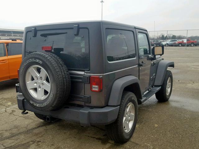 1C4AJWAG1JL827795 - 2018 JEEP WRANGLER S GRAY photo 4