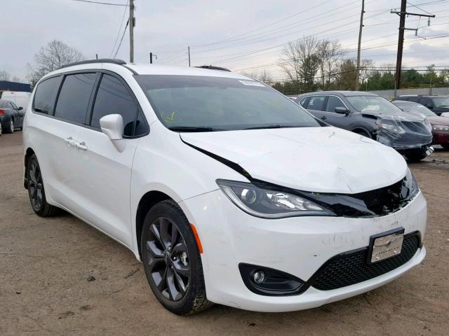 2C4RC1BG7JR174878 - 2018 CHRYSLER PACIFICA T WHITE photo 1