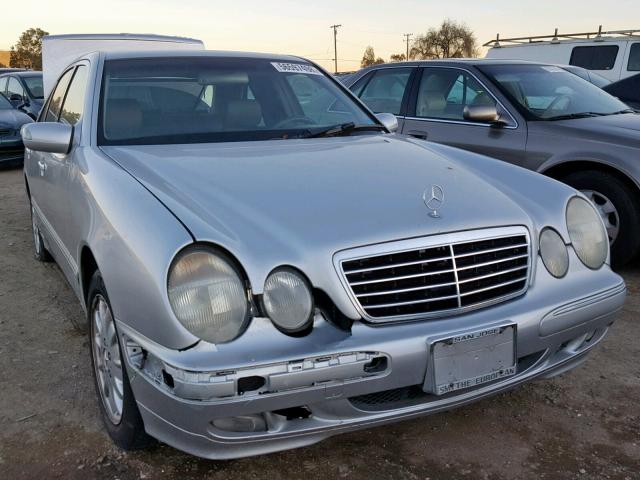 WDBJF65J8YB161959 - 2000 MERCEDES-BENZ E 320 SILVER photo 1