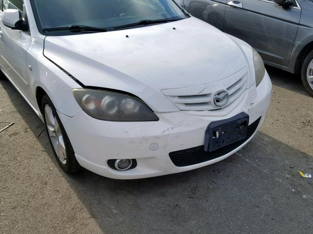 JM1BK143841133778 - 2004 MAZDA 3 HATCHBAC WHITE photo 9