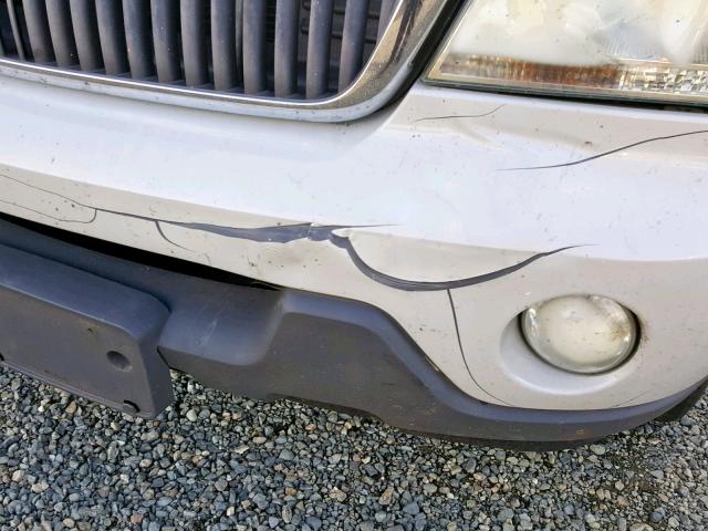 5LMEU88H74ZJ06197 - 2004 LINCOLN AVIATOR 白色 照片 9