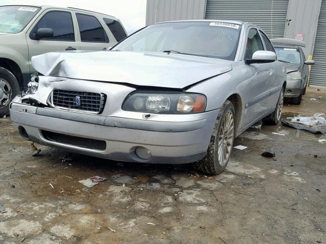 YV1RS59V242361702 - 2004 VOLVO S60 2.5T SILVER photo 2