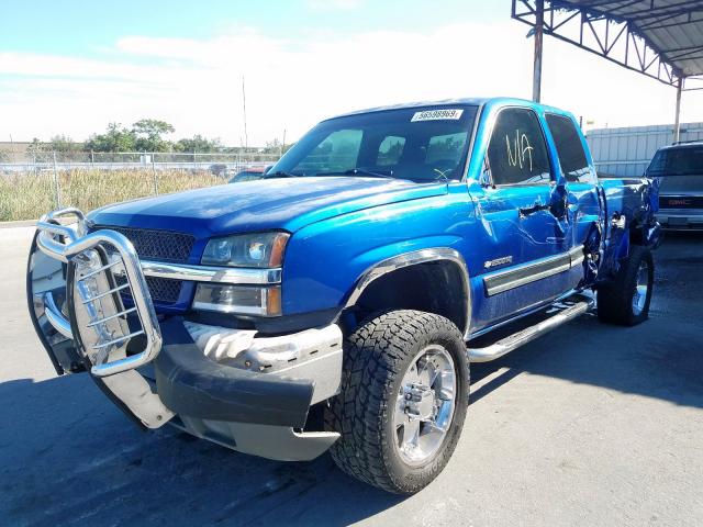 1GCHC29U13E126614 - 2003 CHEVROLET SILVERADO C2500 HEAVY DUTY  photo 2