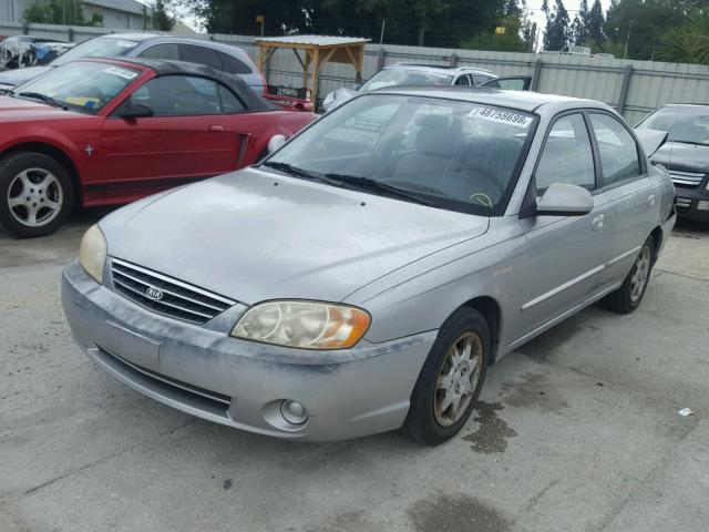 KNAFB121825184610 - 2002 KIA SPECTRA BA SILVER photo 2