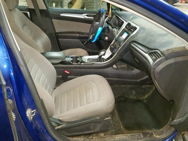 1FA6P0G72G5120250 - 2016 FORD FUSION S BLUE photo 5