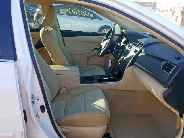4T4BF1FK8GR566675 - 2016 TOYOTA CAMRY LE WHITE photo 5