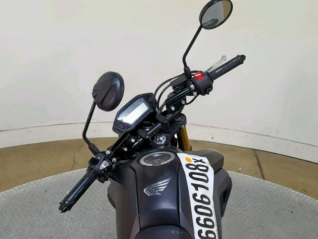 MLHJC7519J5010579 - 2018 HONDA GROM 125 BLACK photo 18