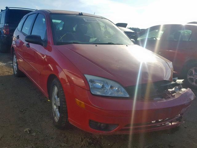 3FAFP37N35R127010 - 2005 FORD FOCUS ZX5 RED photo 1