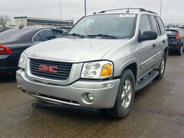 1GKDT13S952383769 - 2005 GMC ENVOY SILVER photo 2