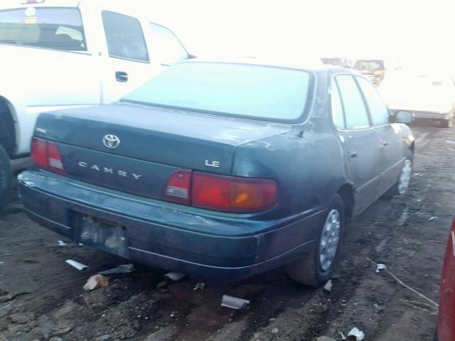 4T1BG12K1TU788692 - 1996 TOYOTA CAMRY DX GREEN photo 4