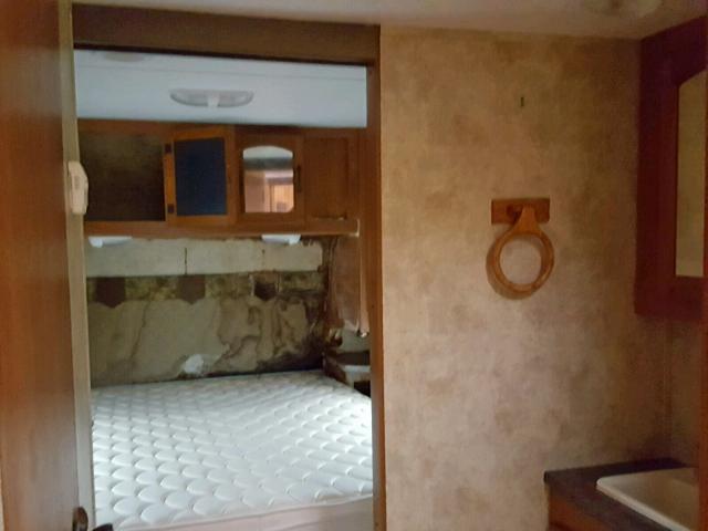 4YDT29725B1532910 - 2011 KEYSTONE SPRINTER WHITE photo 9