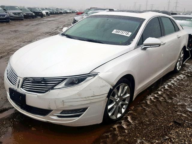 3LN6L2LU7GR627392 - 2016 LINCOLN MKZ HYBRID WHITE photo 2