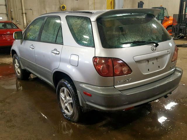 JT6HF10U5Y0162056 - 2000 LEXUS RX 300 SILVER photo 3