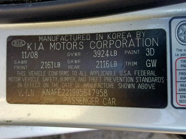 KNAFE221995647958 - 2009 KIA SPECTRA EX SILVER photo 10