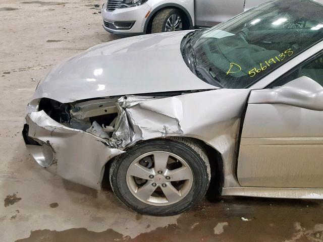 2G2WP582971163998 - 2007 PONTIAC GRAND PRIX SILVER photo 9