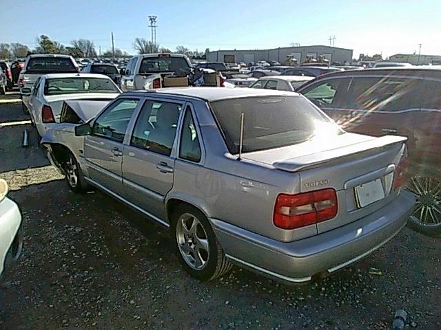 YV1LS53DXY2645283 - 2000 VOLVO S70 T5 TUR SILVER photo 3