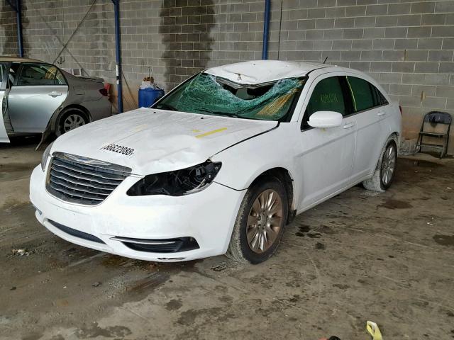 1C3CCBAB0EN208569 - 2014 CHRYSLER 200 LX WHITE photo 2