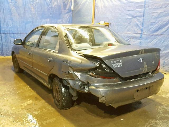 KNAFB121X35255825 - 2003 KIA SPECTRA BA GRAY photo 3