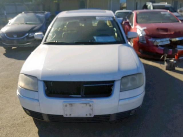WVWRH63B63P281099 - 2003 VOLKSWAGEN PASSAT GLX 白色 照片 9