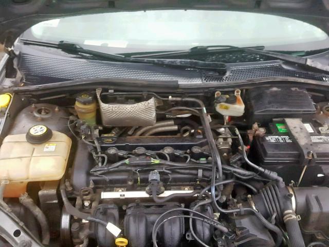 1FAHP34N16W120150 - 2006 FORD FOCUS ZX4 GRAY photo 7