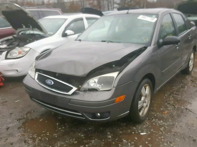 1FAHP34N16W120150 - 2006 FORD FOCUS ZX4 GRAY photo 9