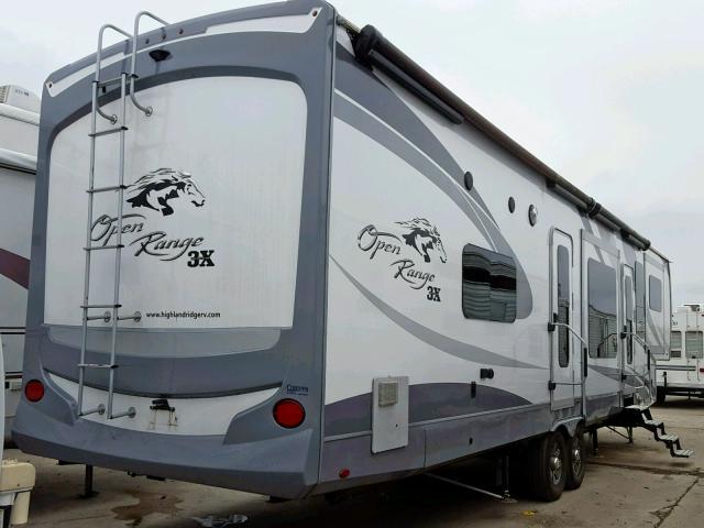 58TFE422XH5028710 - 2017 TRAIL KING 5TH WHEEL GRAY photo 4