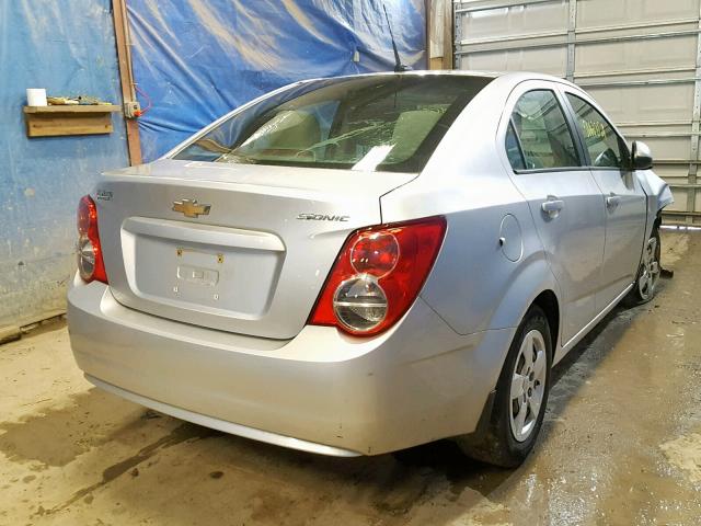 1G1JA5SHXE4210549 - 2014 CHEVROLET SONIC LS 银色 照片 4