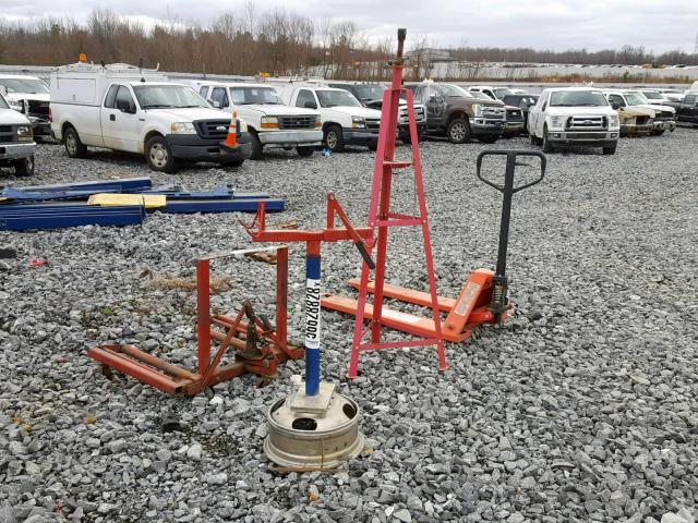 200PR0VALUENGNEST - 2010 MISC VEH EQUIP Rojo foto 2