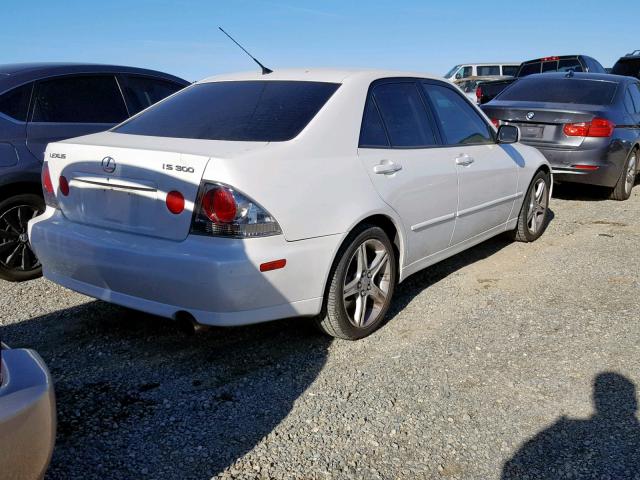 JTHBD192130066826 - 2003 LEXUS IS 300 WHITE photo 4