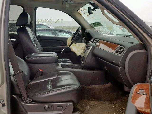 1GKFK16387J295238 - 2007 GMC YUKON XL K SILVER photo 5