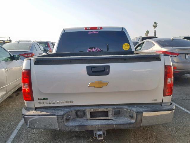 3GCPCREA0BG408976 - 2011 CHEVROLET SILVERADO SILVER photo 10