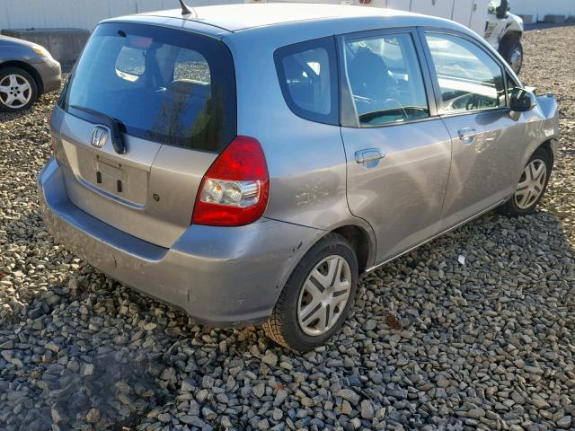 JHMGD38447S002777 - 2007 HONDA FIT GRAY photo 4