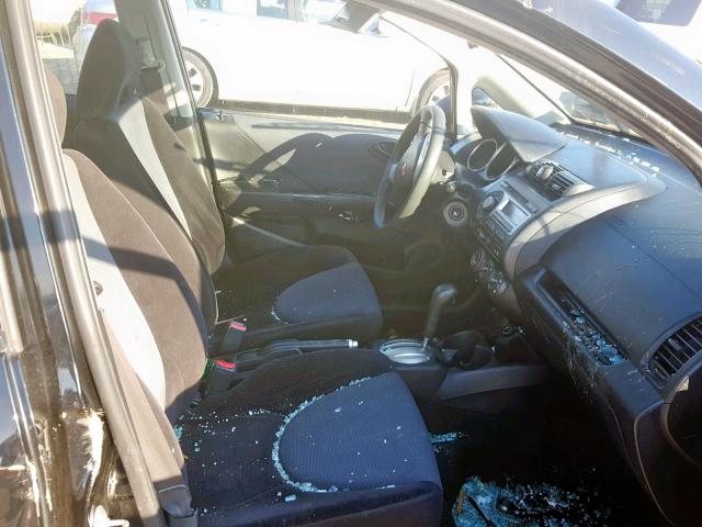 JHMGD38468S063310 - 2008 HONDA FIT BLACK photo 5