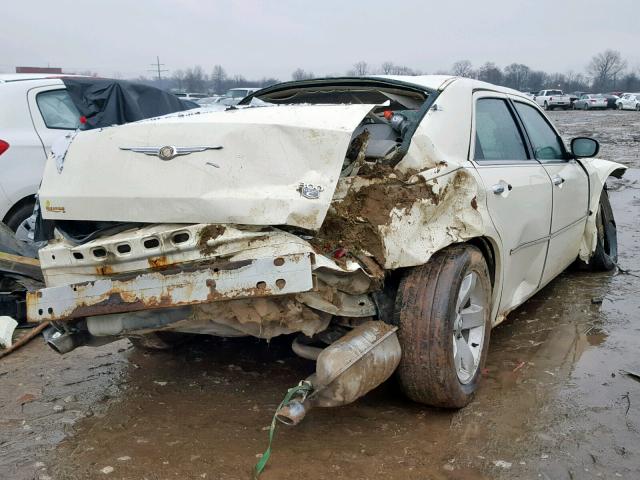 2C3KA63H06H297841 - 2006 CHRYSLER 300C WHITE photo 4