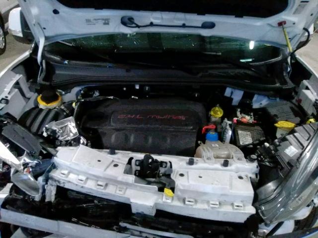 ZFBERFBB0H6E06937 - 2017 RAM PROMASTER 白色 照片 7