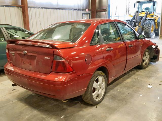 1FAFP34N35W234463 - 2005 FORD FOCUS ZX4 RED photo 4