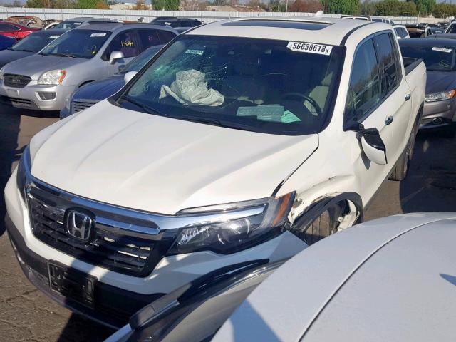 5FPYK3F75JB009810 - 2018 HONDA RIDGELINE WHITE photo 2