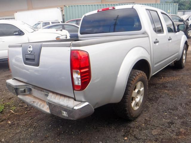 1N6AD07UX5C407571 - 2005 NISSAN FRONTIER C SILVER photo 4