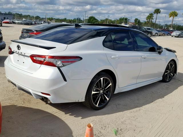 4T1BZ1HK0JU016182 - 2018 TOYOTA CAMRY XSE WHITE photo 4