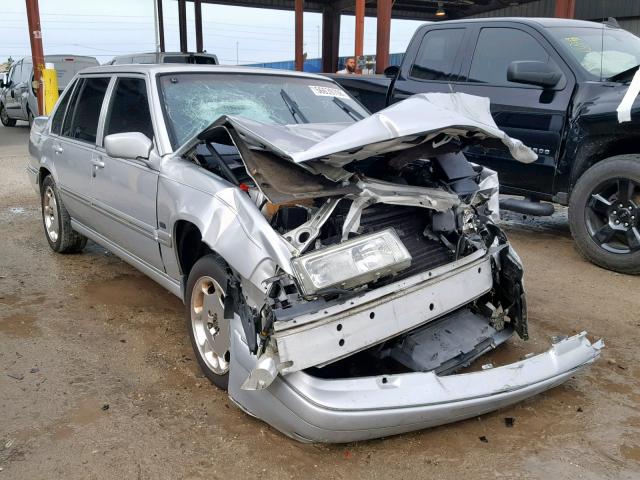 YV1KS9607W1134063 - 1998 VOLVO S90 SILVER photo 1