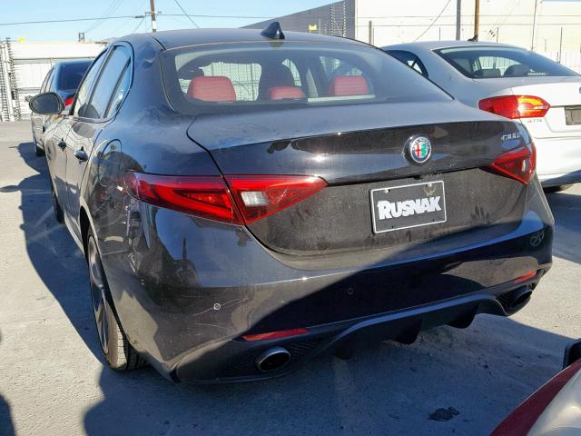 ZARFAEBN8J7589441 - 2018 ALFA ROMEO GIULIA BLACK photo 3