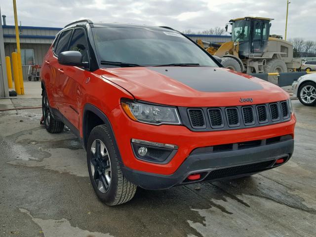 3C4NJDDB9JT281886 - 2018 JEEP COMPASS TR ORANGE photo 1