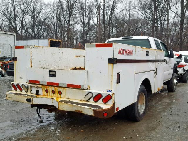 1GDJK39U87E146208 - 2007 GMC NEW SIERRA WHITE photo 4