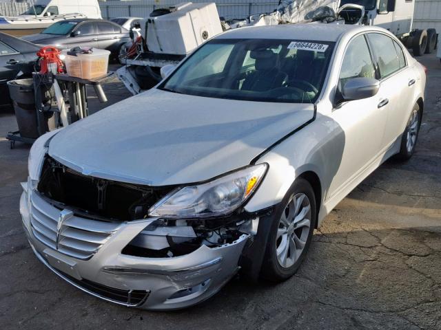 KMHGC4DD2DU257956 - 2013 HYUNDAI GENESIS 3. SILVER photo 2