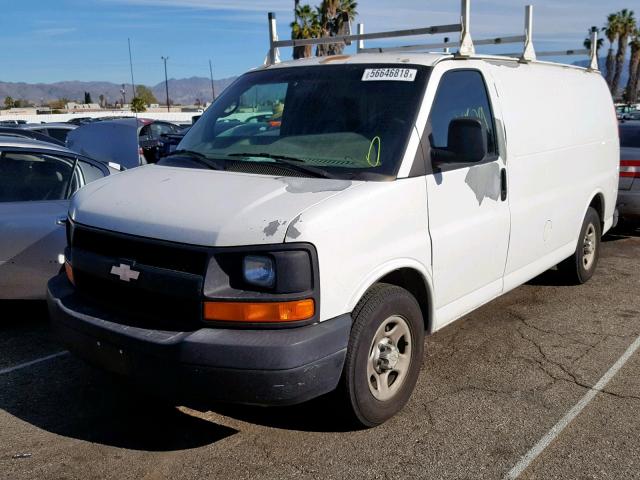 1GCFG15X261183373 - 2006 CHEVROLET EXPRESS G1 WHITE photo 2